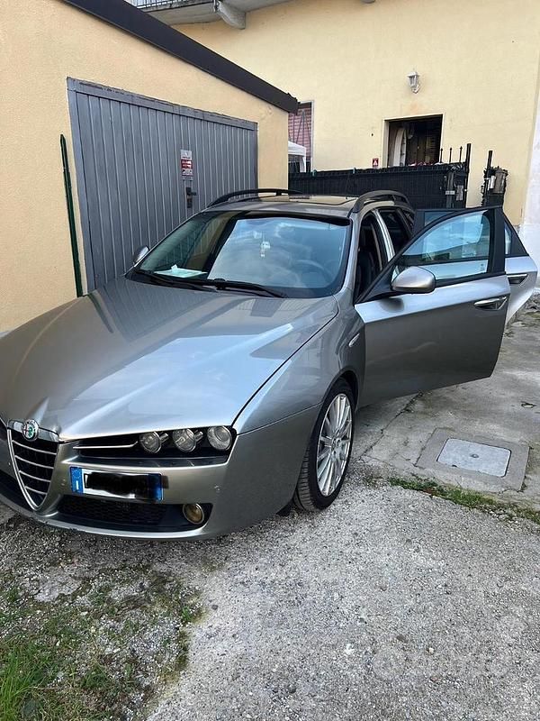 Second-hand Alfa Romeo 159 210 CP (154 kW) 2008 Break