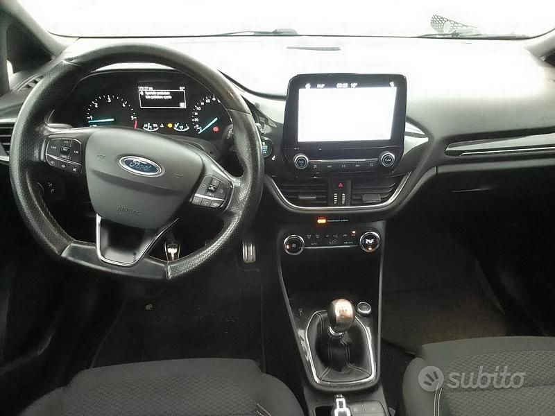 Usata Ford Fiesta ST-Line 85 CV (62 kW) 2018 Grigio Berlina