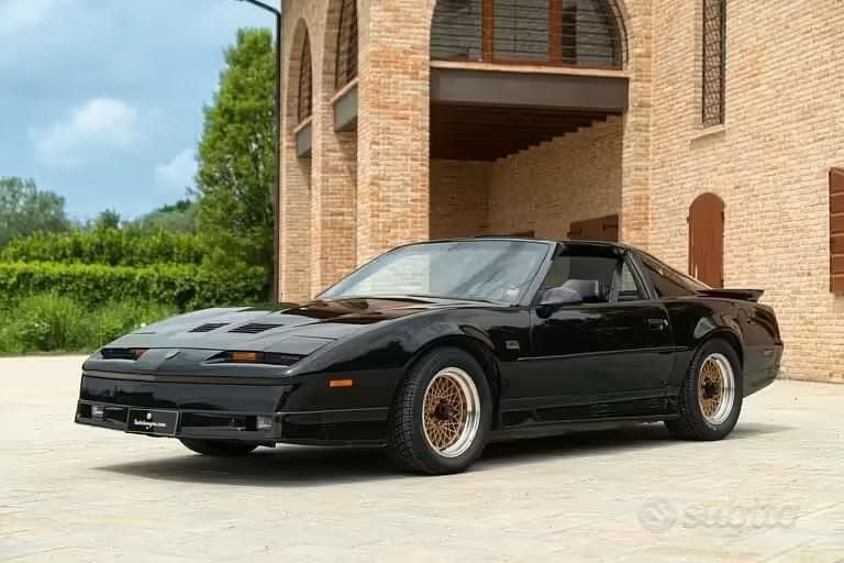 Käytetty Pontiac Firebird 150 HP (110 kW) 1989 Coupe - kaksiovinen