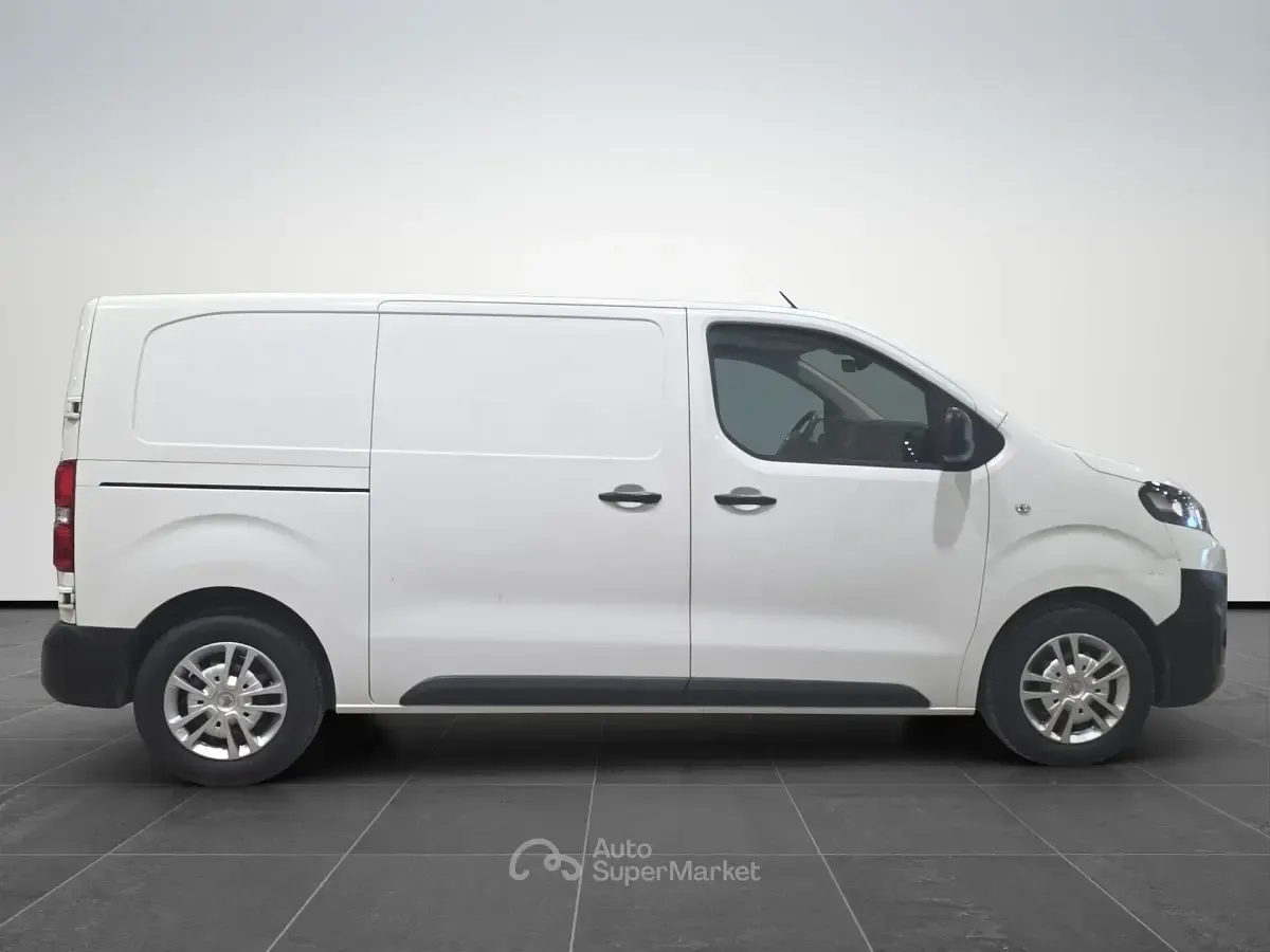 Usata Citroën Jumpy Comfort 120 CV (88 kW) 2021 Bianco Monovolume
