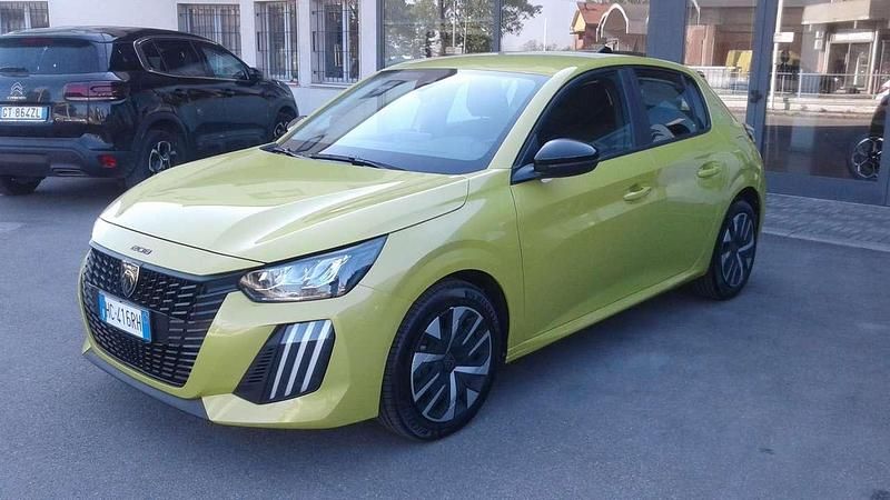 Usata Peugeot 208 Active 102 CV (75 kW) 2024 Giallo Utilitaria