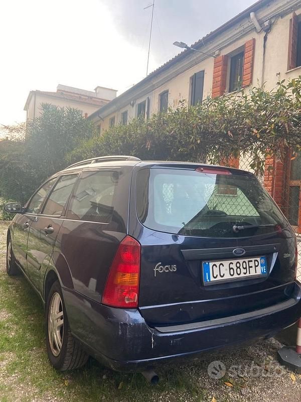 Usata Ford Focus 100 CV (73 kW) 2002 Station wagon