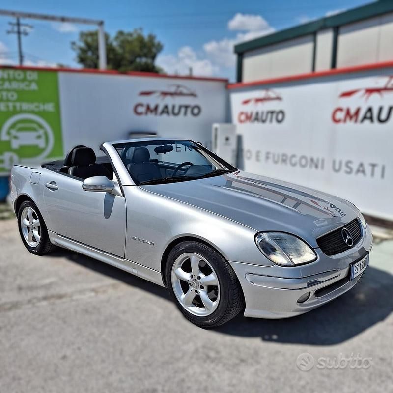 Usata Mercedes SLK200 163 CV (119 kW) 2002 Grigio Cabrio