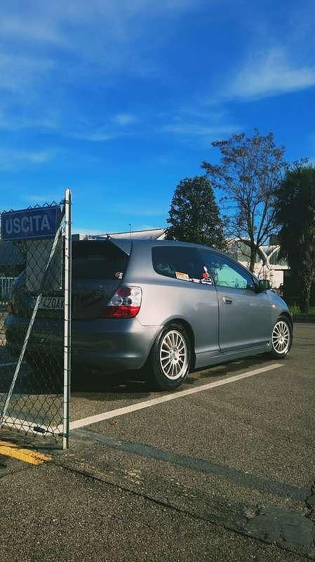 Usata Honda Civic Sport 101 CV (74 kW) 2005 Grigio Berlina