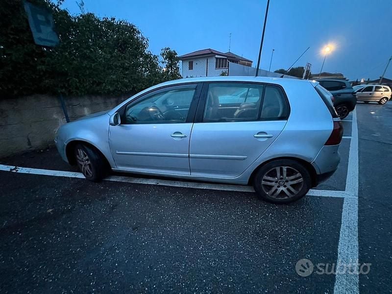 Usata VW Golf V 2007 Grigio Berlina