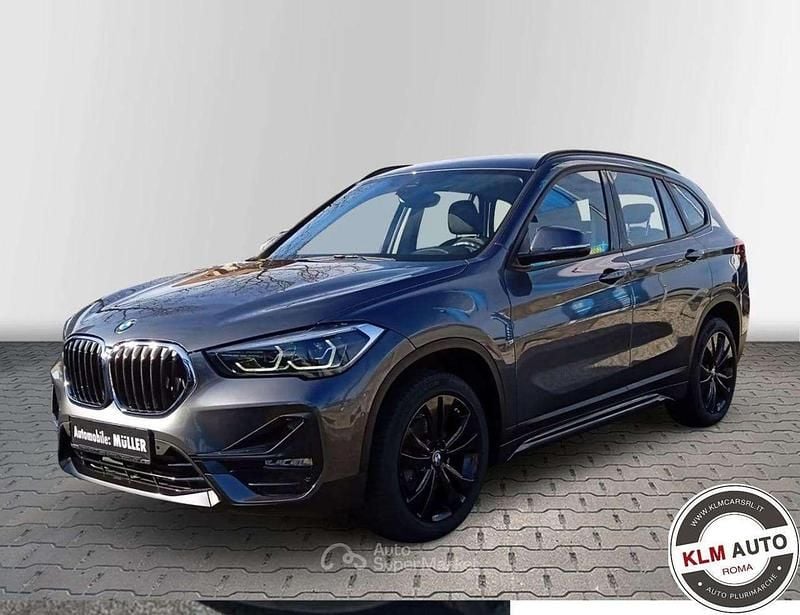 Usata BMW X1 Sport Line 136 CV (100 kW) 2021 Grigio scuro SUV
