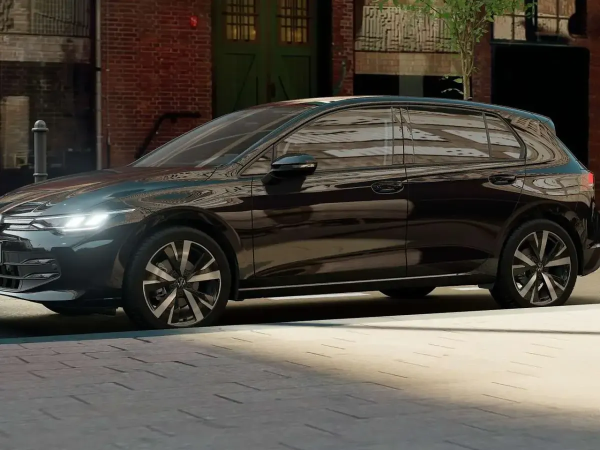 Nuova VW Golf VIII Edition 116 CV (85 kW) 2026 Grenadill black metallizzato Berlina