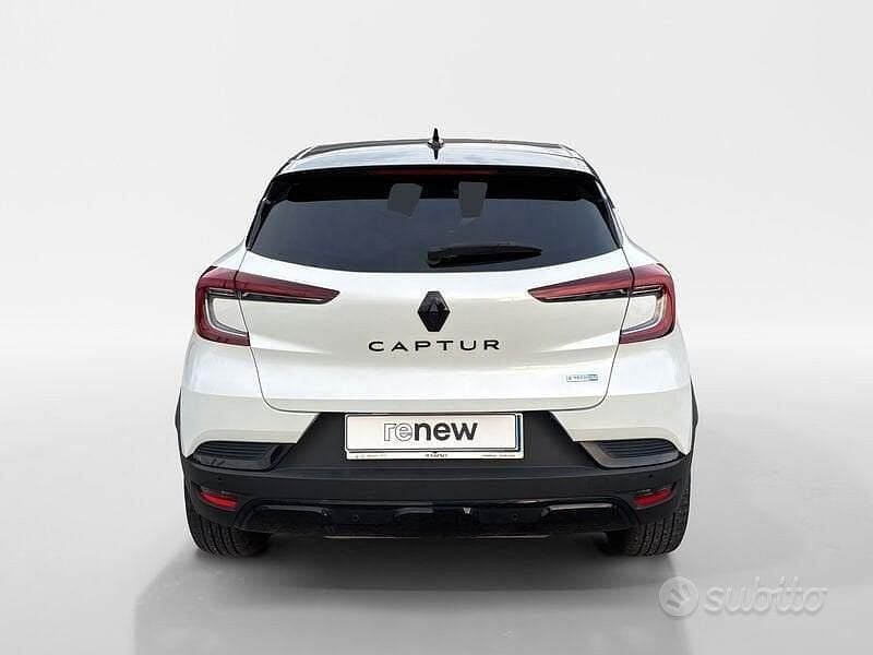 Usata Renault Captur Rive Gauche 160 CV (117 kW) 2022 Bianco SUV