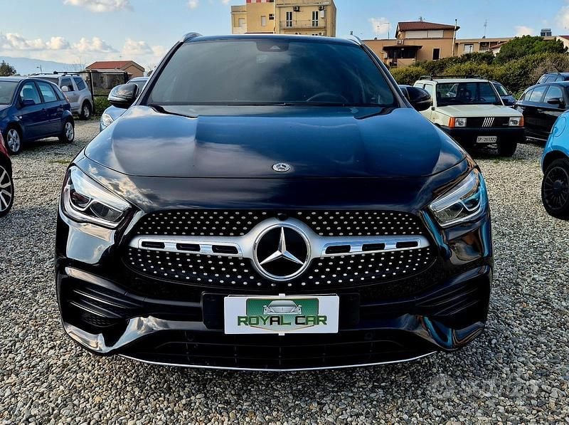 Usata Mercedes GLA200 Premium 150 CV (110 kW) 2021 Nero SUV