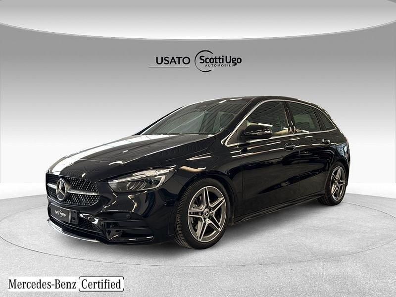 Nero Usata 2023 Mercedes 180 Advanced Plus Tre volumi | 29.700 € (Ottimo prezzo) - Immagine 1/4