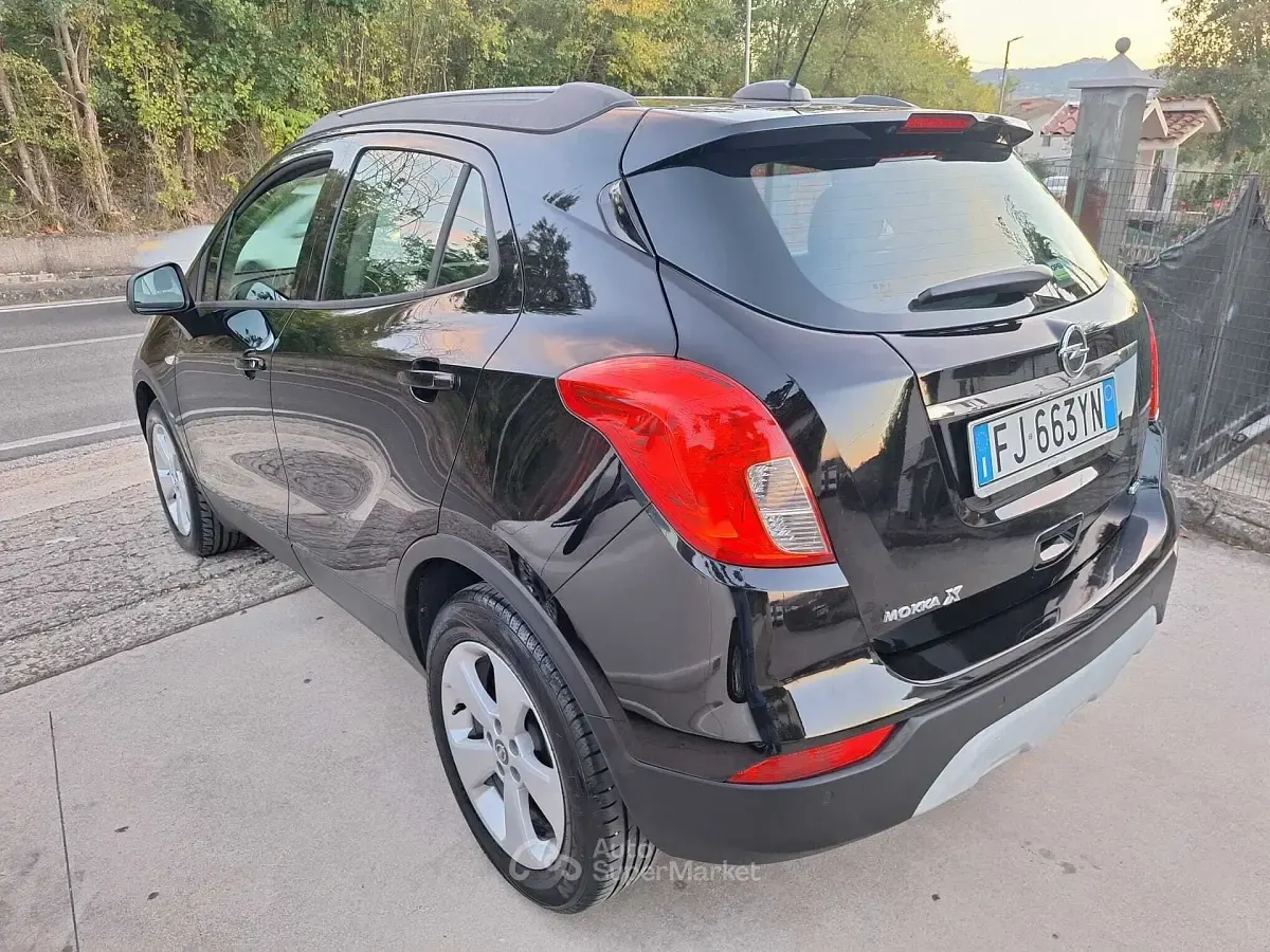 Usata Opel Mokka 110 CV (80 kW) 2017 Nero SUV