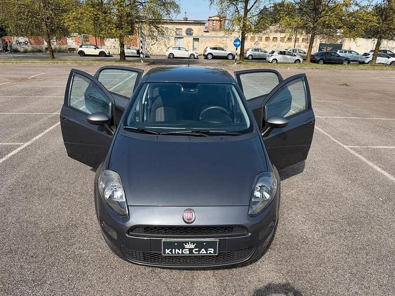 Usata Fiat Punto Lounge 75 CV (55 kW) 2015 Grigio Utilitaria