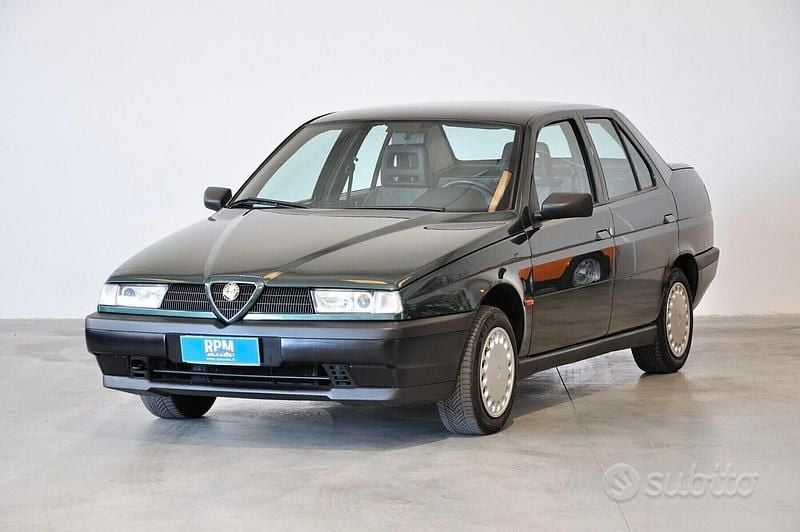 Usata Alfa Romeo 155 126 CV (92 kW) 1993 Verde Berlina