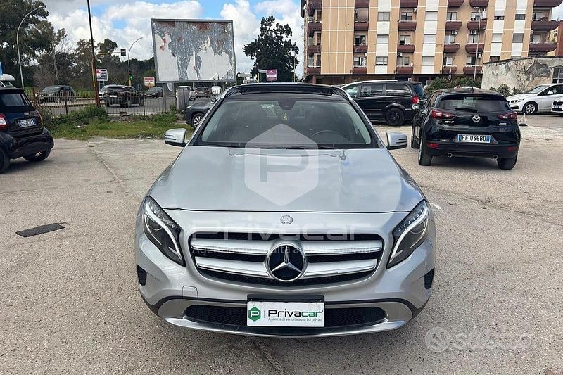 Usata Mercedes GLA200 136 CV (100 kW) 2016 Grigio SUV