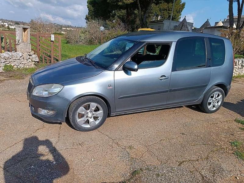 Usata Skoda Roomster Elegance 105 CV (77 kW) 2010 Grigio Monovolume