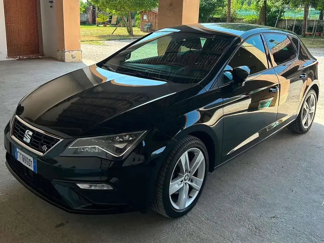 Usata Seat Leon FR 116 CV (85 kW) 2019 Nero Berlina