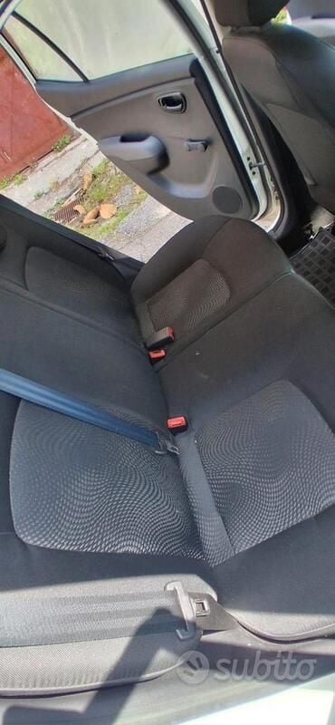 Usata Hyundai i10 66 CV (48 kW) 2012 Bianco Utilitaria