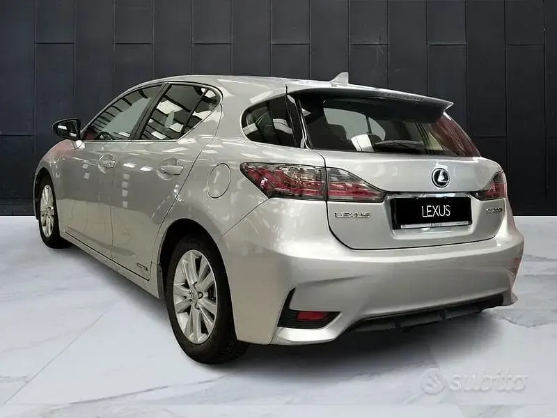 Usata Lexus CT200h Executive Line 136 CV (100 kW) 2014 Grigio Berlina