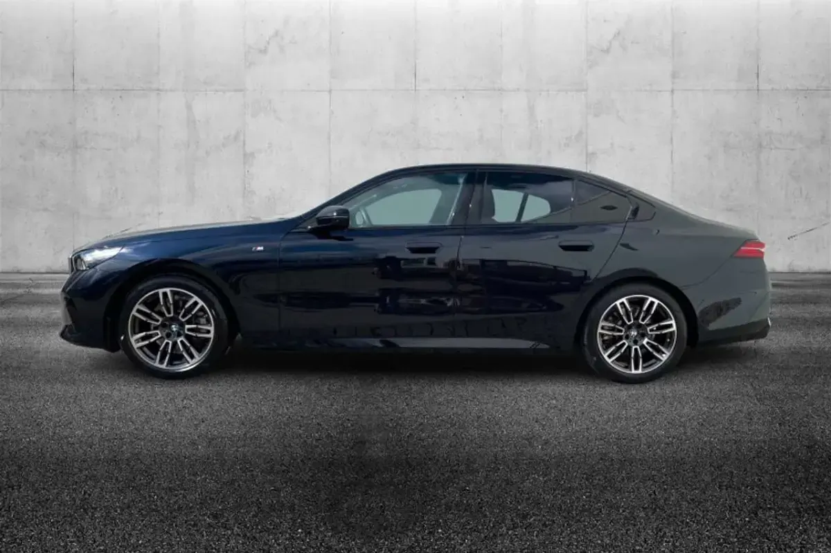 Usata BMW 520 M Sport 190 CV (139 kW) 2025 Nero Berlina