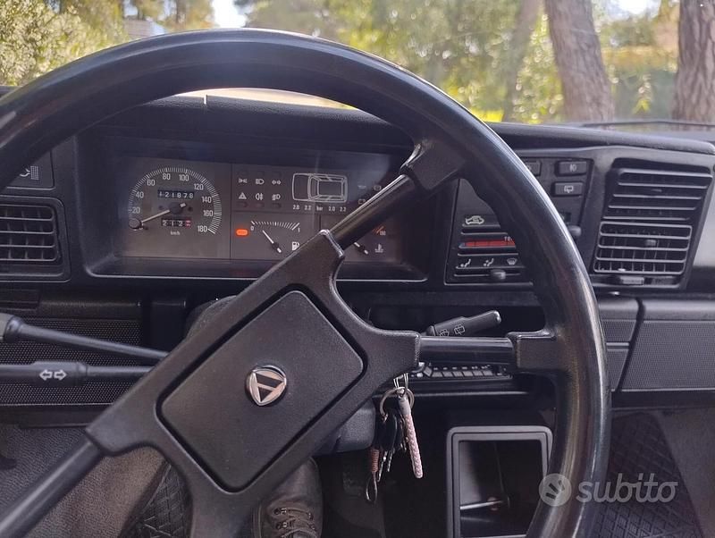 Usata Autobianchi Y10 73 CV (53 kW) 1985 Grigio Utilitaria