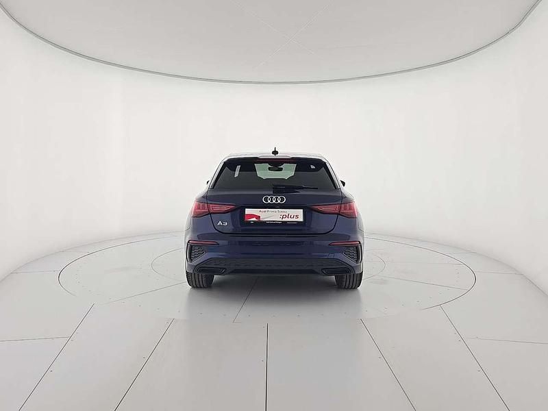 Usata Audi A3 Sportback S-Line 150 CV (110 kW) 2022 Blu/azzurro Utilitaria