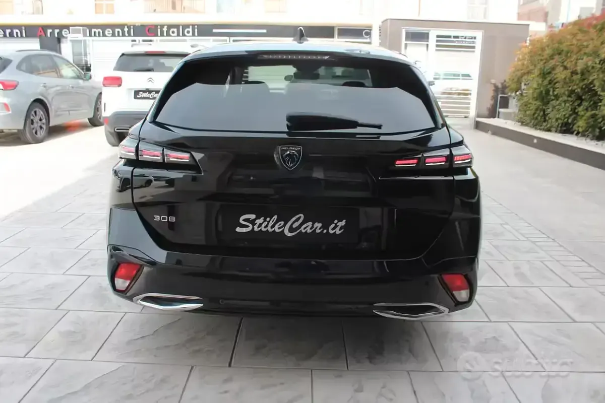 Usata Peugeot 308 Allure 131 CV (96 kW) 2022 Nero Station wagon