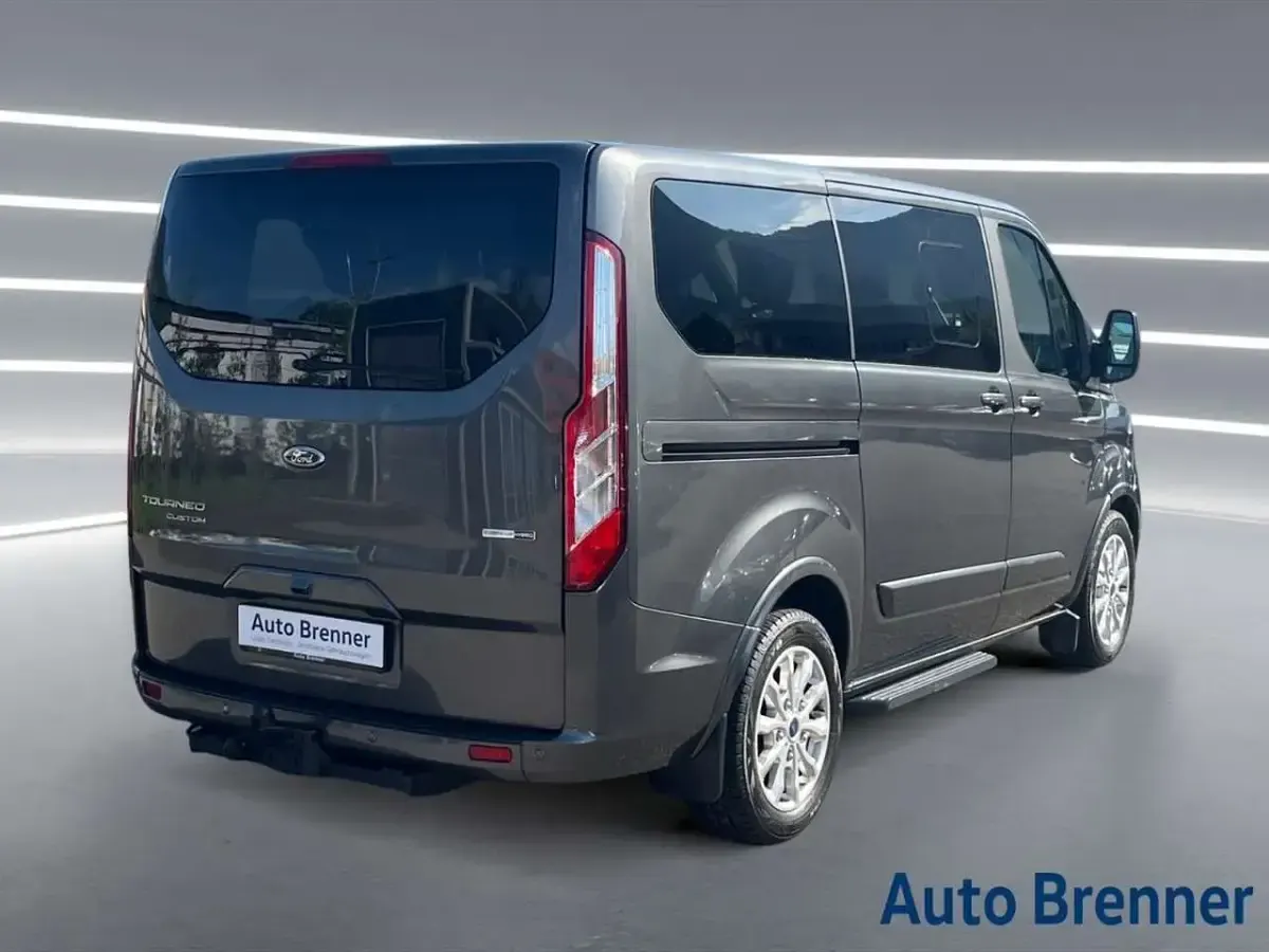 Usata Ford Transit Custom Titanium 170 CV (125 kW) 2023 Grigio