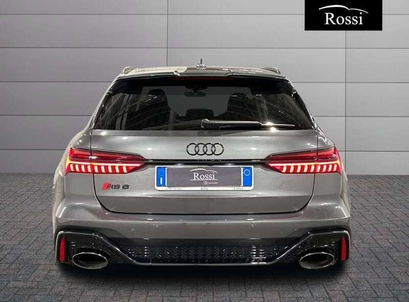 Usata Audi RS6 600 CV (441 kW) 2022 Grigio medio Station wagon