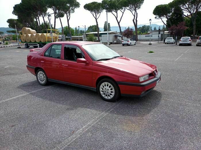 Usata Alfa Romeo 155 126 CV (92 kW) 1994 Rosso Berlina
