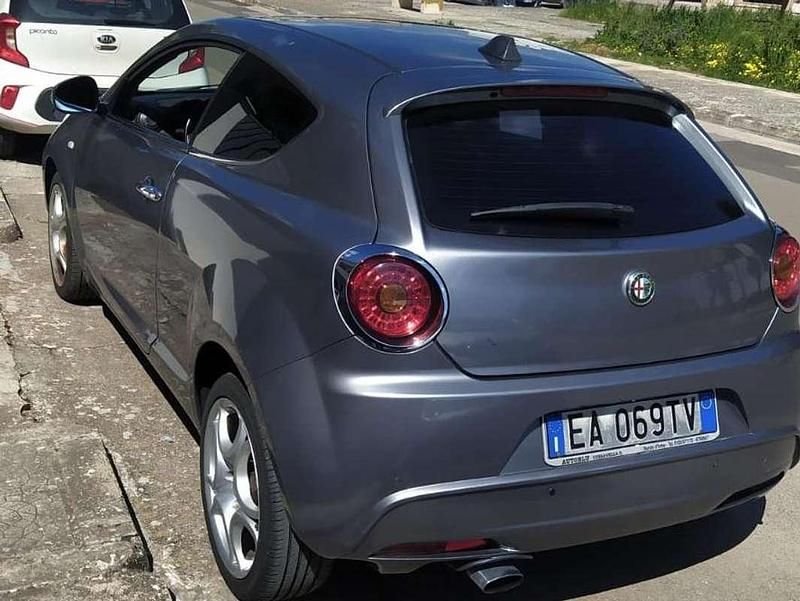 Usata Alfa Romeo MiTo Distinctive 120 CV (88 kW) 2010 Grigio Utilitaria