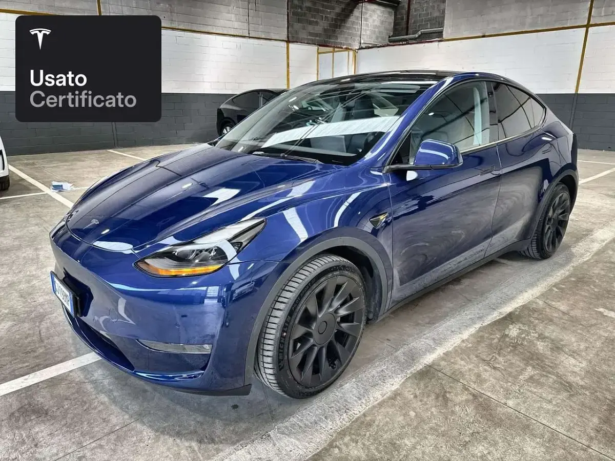 Usata Tesla Model Y Long Range AWD 258 kW (351 CV) 2022 Deep blue metallic SUV