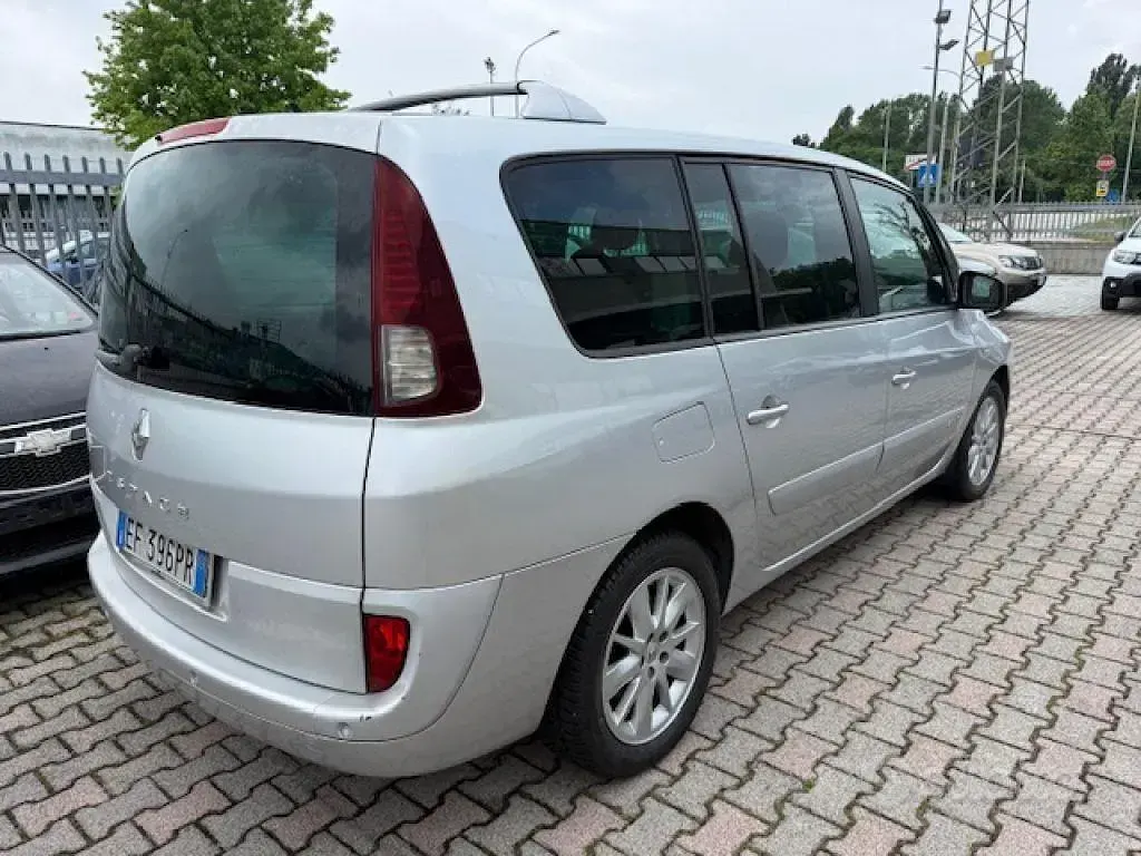 Usata Renault Grand Espace Initiale 175 CV (128 kW) 2010 Grigio Monovolume