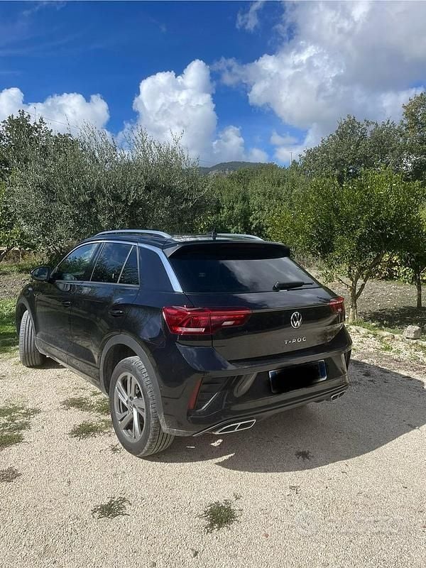 Usata VW T-Roc R-line 150 CV (110 kW) 2023 Nero SUV