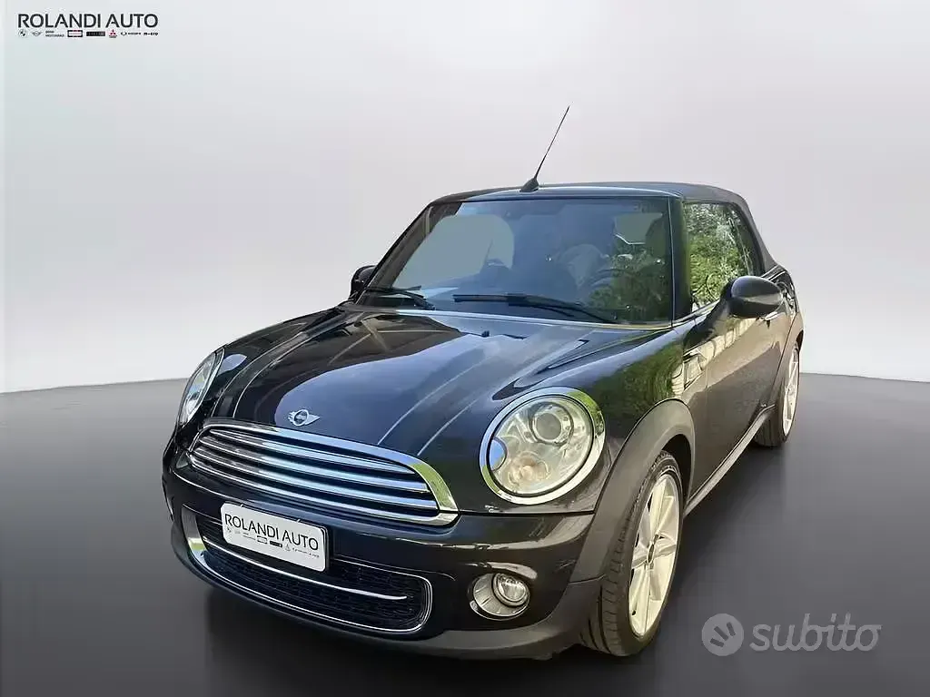 Usata Mini Cooper D Cabriolet 112 CV (82 kW) 2015 Cabrio