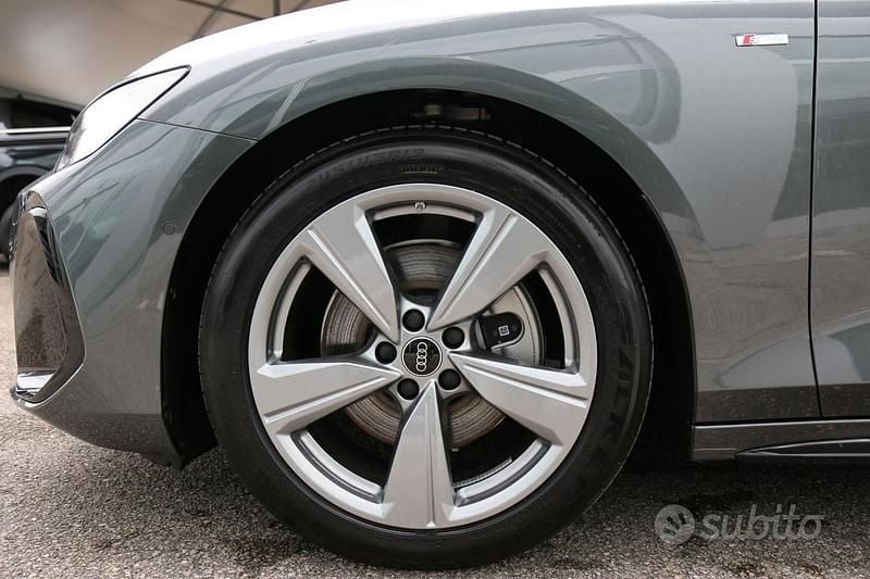 Nuova Audi A6 S-Line 204 CV (150 kW) 2025 Grigio Station wagon