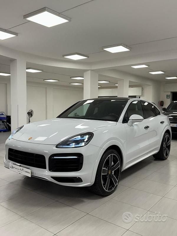 Usata Porsche Cayenne 549 CV (403 kW) 2020 Bianco SUV