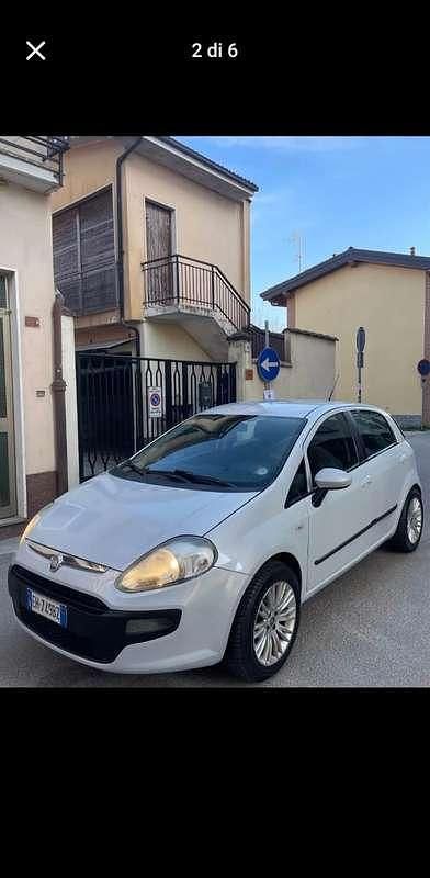 Usata Fiat Punto Evo Dynamic 77 CV (56 kW) 2011 Utilitaria