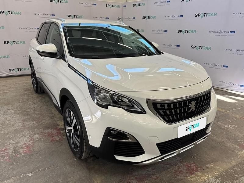 Usata Peugeot 3008 Active 131 CV (96 kW) 2019 Bianco SUV