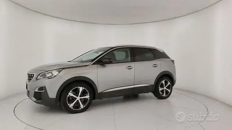 Usata Peugeot 3008 Allure 131 CV (96 kW) 2020 Grigio SUV