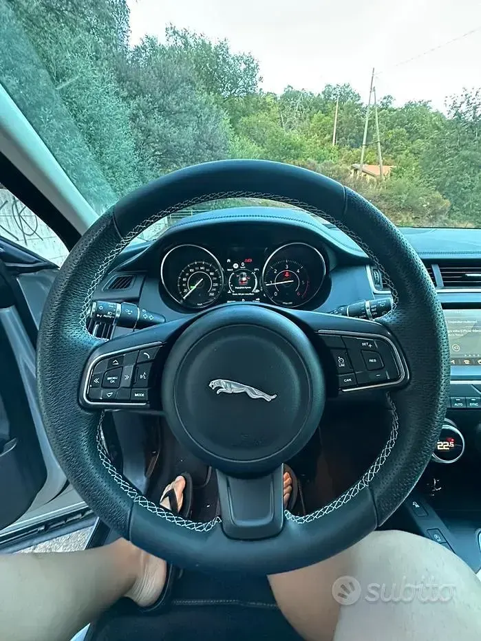 Usata Jaguar E-Pace S 150 CV (110 kW) 2019 Grigio SUV