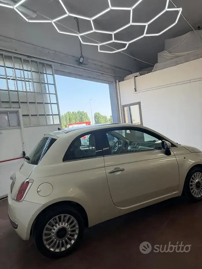 Usata Fiat 500 Lounge 69 CV (50 kW) 2011 Bianco Berlina
