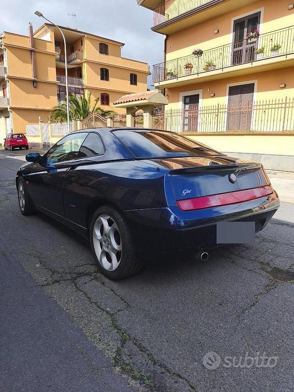 Usata Alfa Romeo GTV 155 CV (114 kW) 1999 Blu Coupé