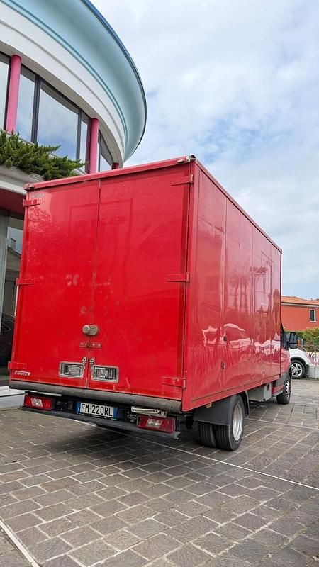 Usata Ford Transit 130 CV (95 kW) 2017 Rosso