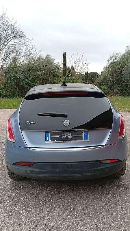 Usata Lancia Delta Platinum 165 CV (121 kW) 2011 Utilitaria