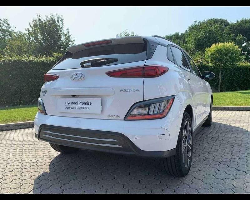 Usata Hyundai Kona 25 kW (35 CV) 2021 Bianco SUV