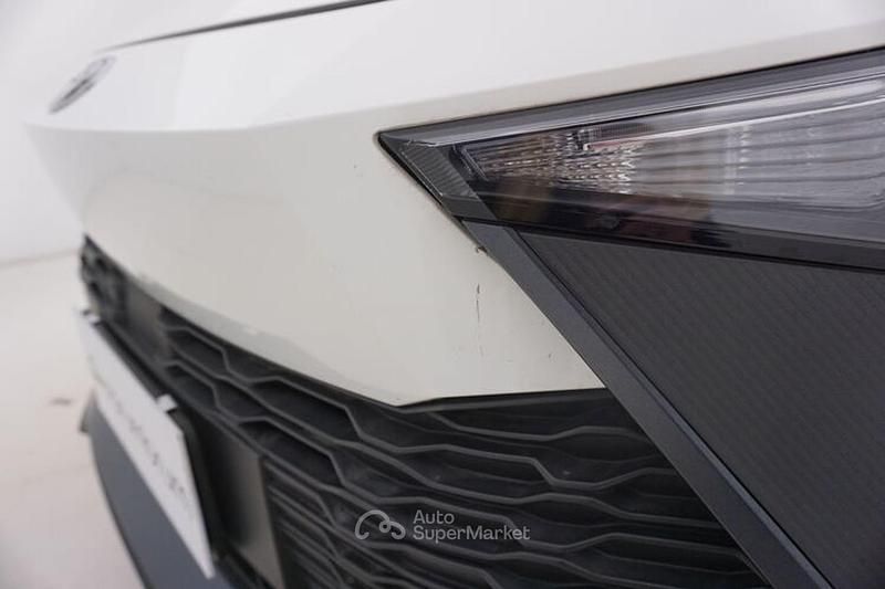 Usata Toyota C-HR 140 CV (102 kW) 2024 Bianco SUV