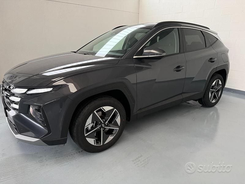 Nuova Hyundai Tucson 2025 Grigio SUV