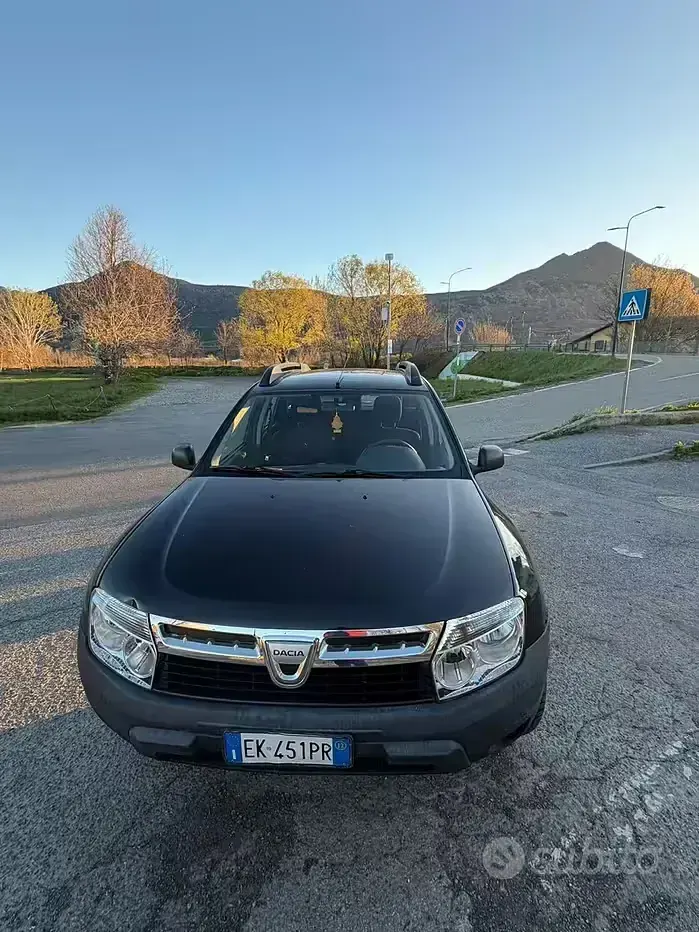 Usata Dacia Duster 105 CV (77 kW) 2012 Nero SUV
