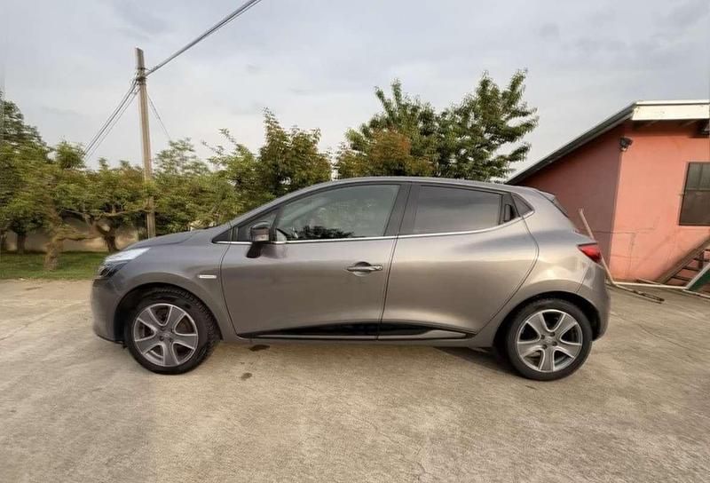 Usata Renault Clio IV 90 CV (66 kW) 2015 Berlina