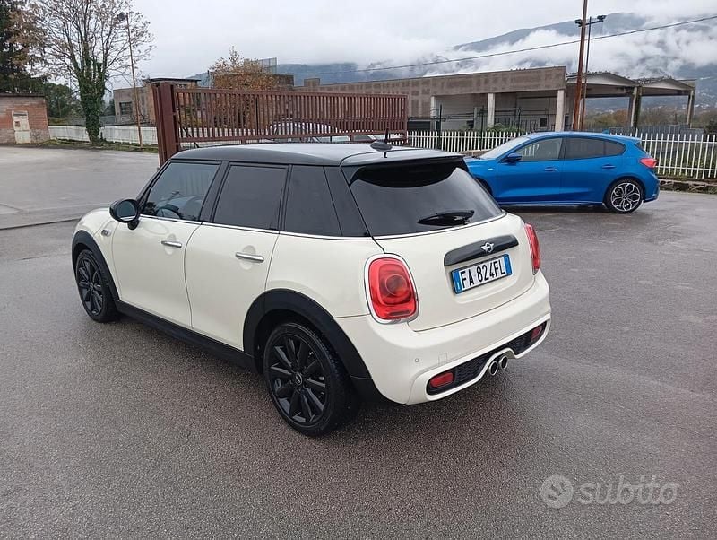 Usata Mini Cooper SD Business 170 CV (125 kW) 2015 Beige Utilitaria